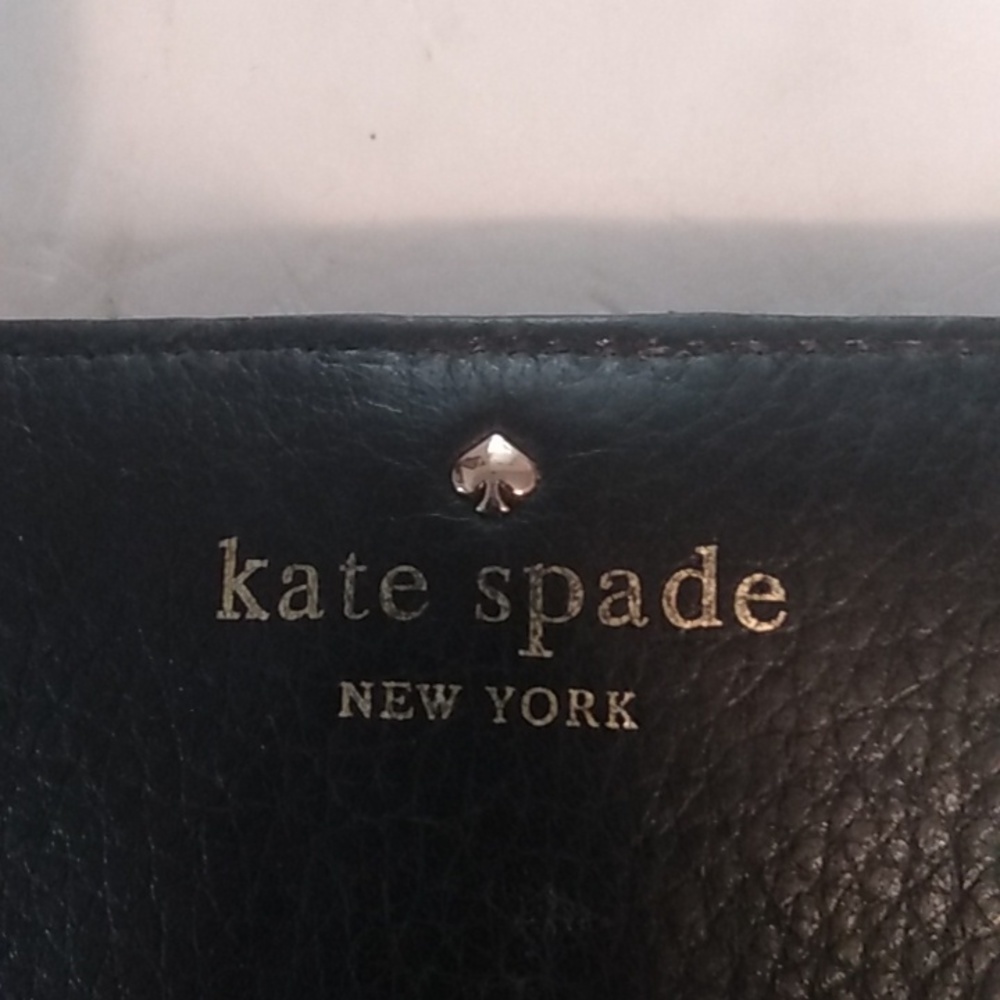 Kate Spade Wallet - Picture 2 of 8